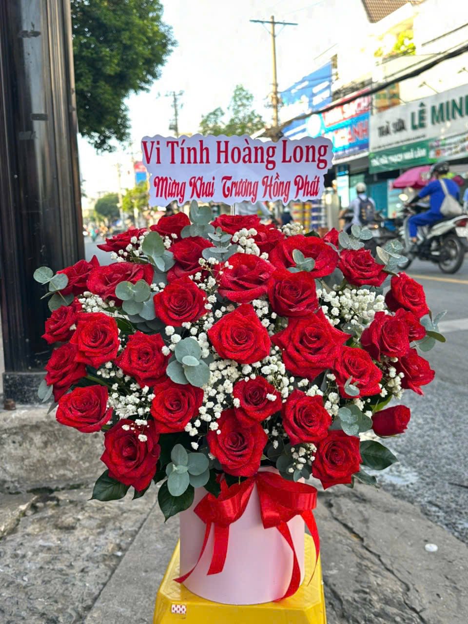 Giỏ hoa tươi 8/3 04