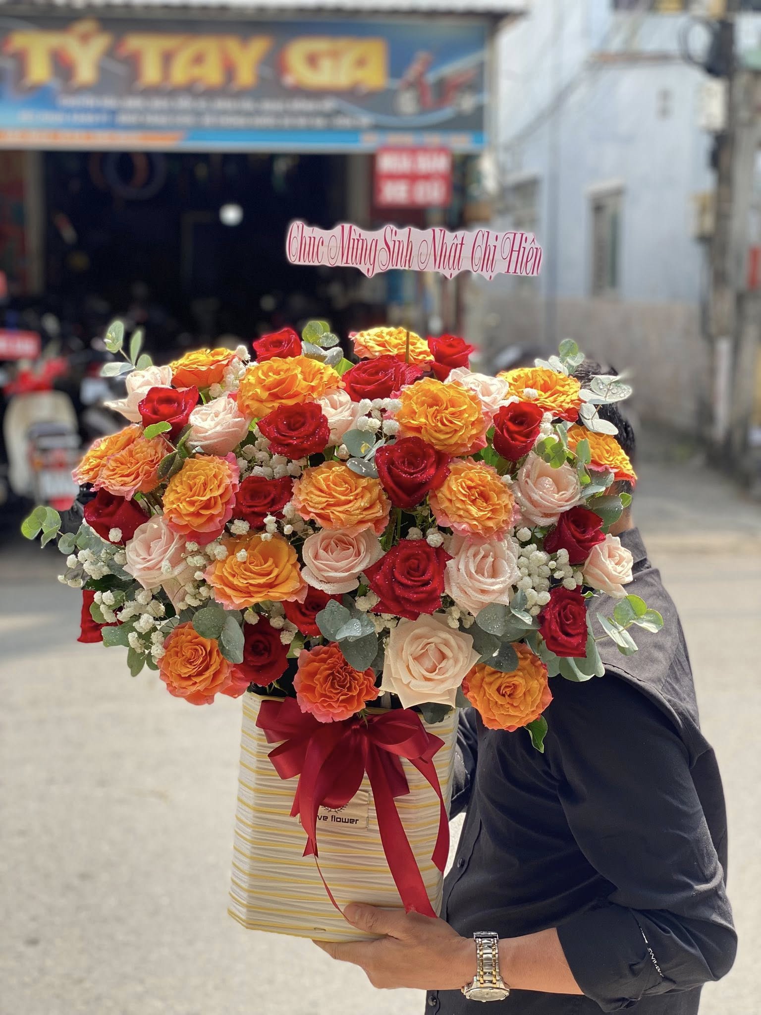 Giỏ hoa tươi 8/3 05