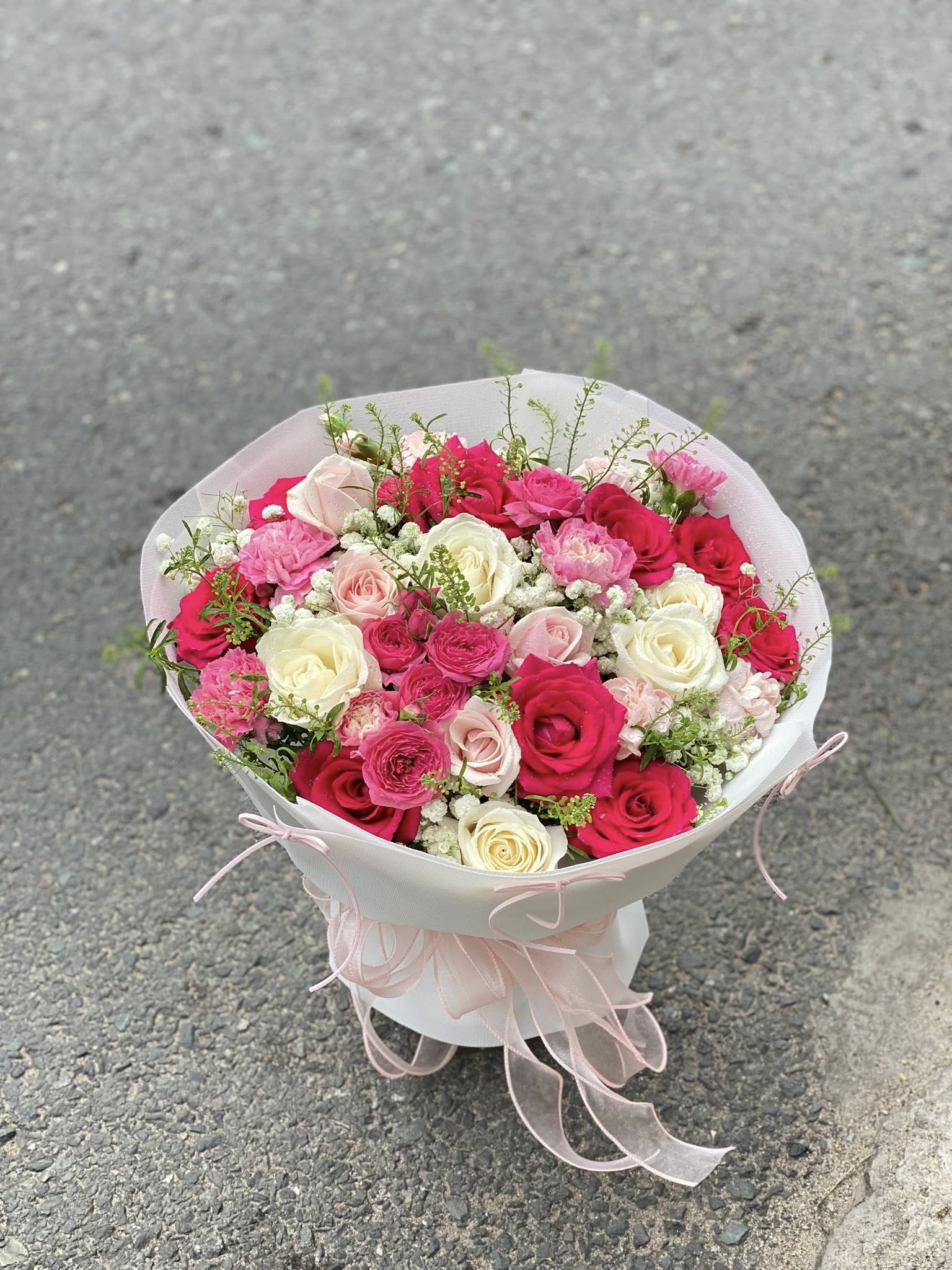 Giỏ hoa tươi 8/3 06