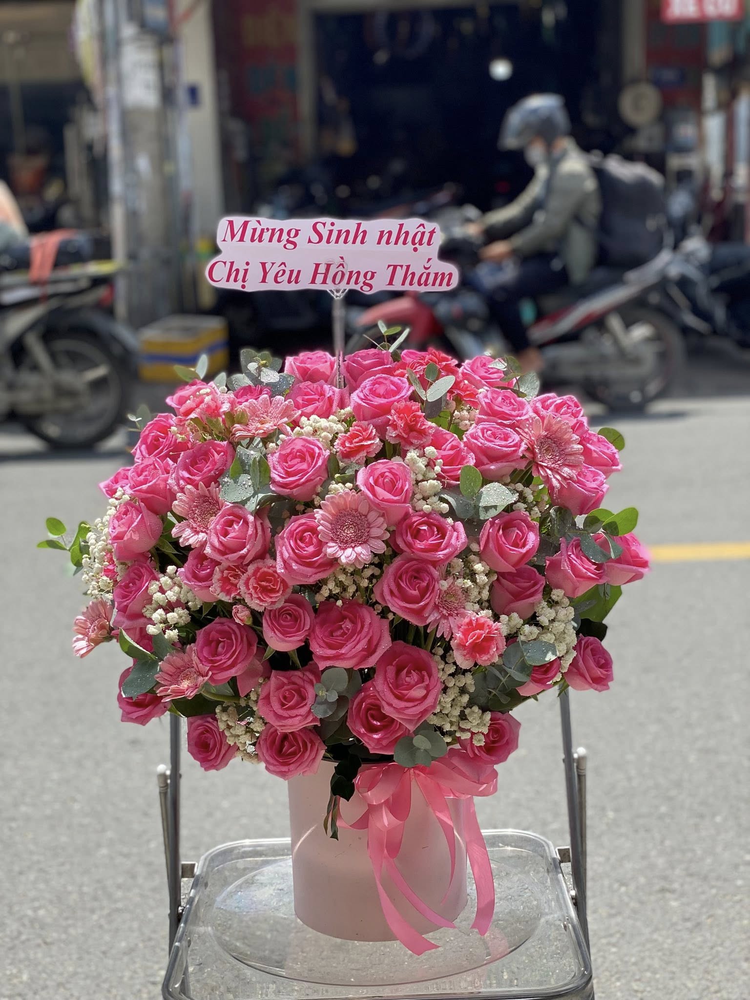 Giỏ hoa tươi 8/3 10